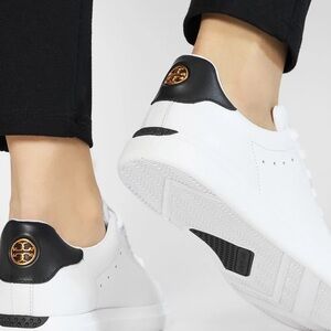 Tory Burch Sneakers